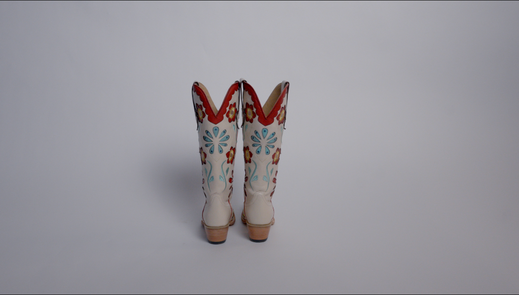Lainey Wilson Boots